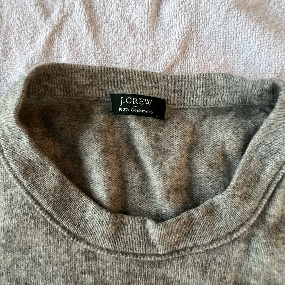J. Crew Heather Gray Women's Cashmere Crewneck Sweater​​